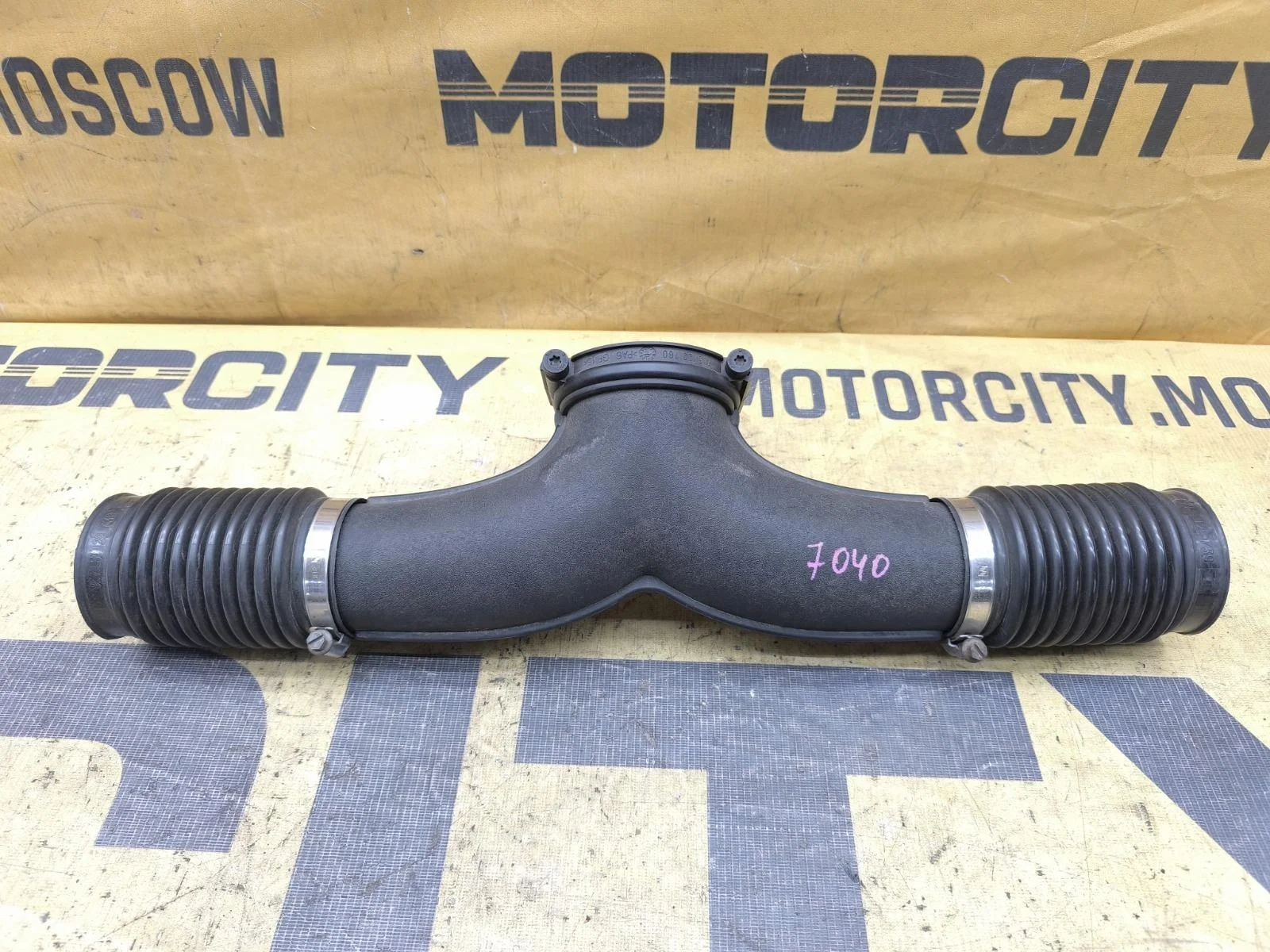 Патрубок воздушный PORSCHE Cayenne 2004 955