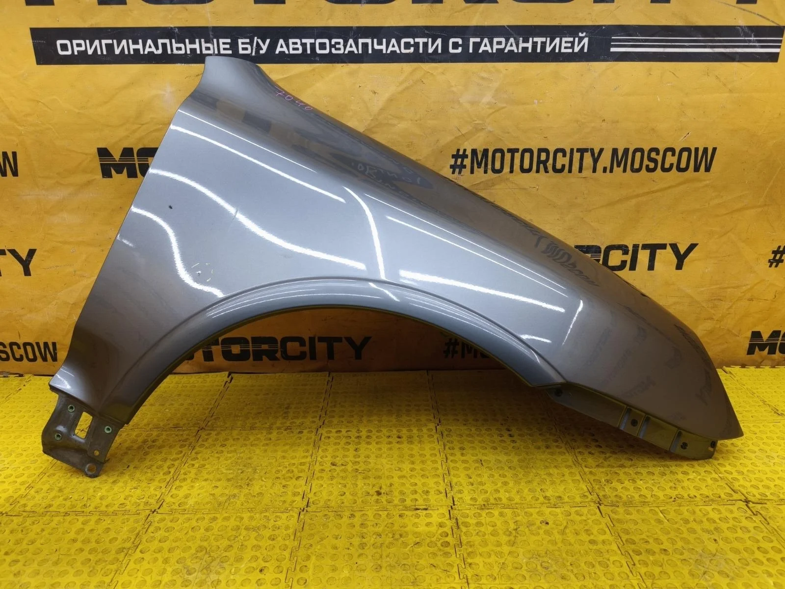 Крыло PORSCHE Cayenne 2004 955