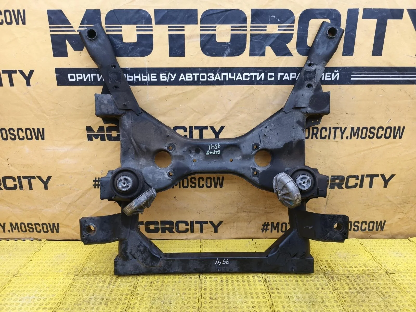 Подрамник Mercedes-Benz V-Class 2008 W639