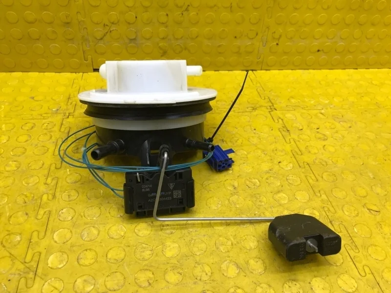 Клапан вентиляции топливного бака Porsche Panamera 2014 97020142102 970 CWAA