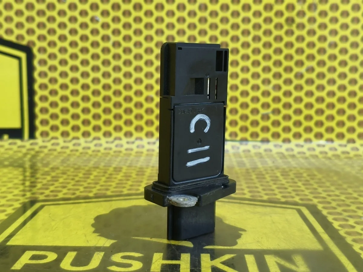 ДМРВ Nissan Tiida 2008 226807S000 C11 HR15DE