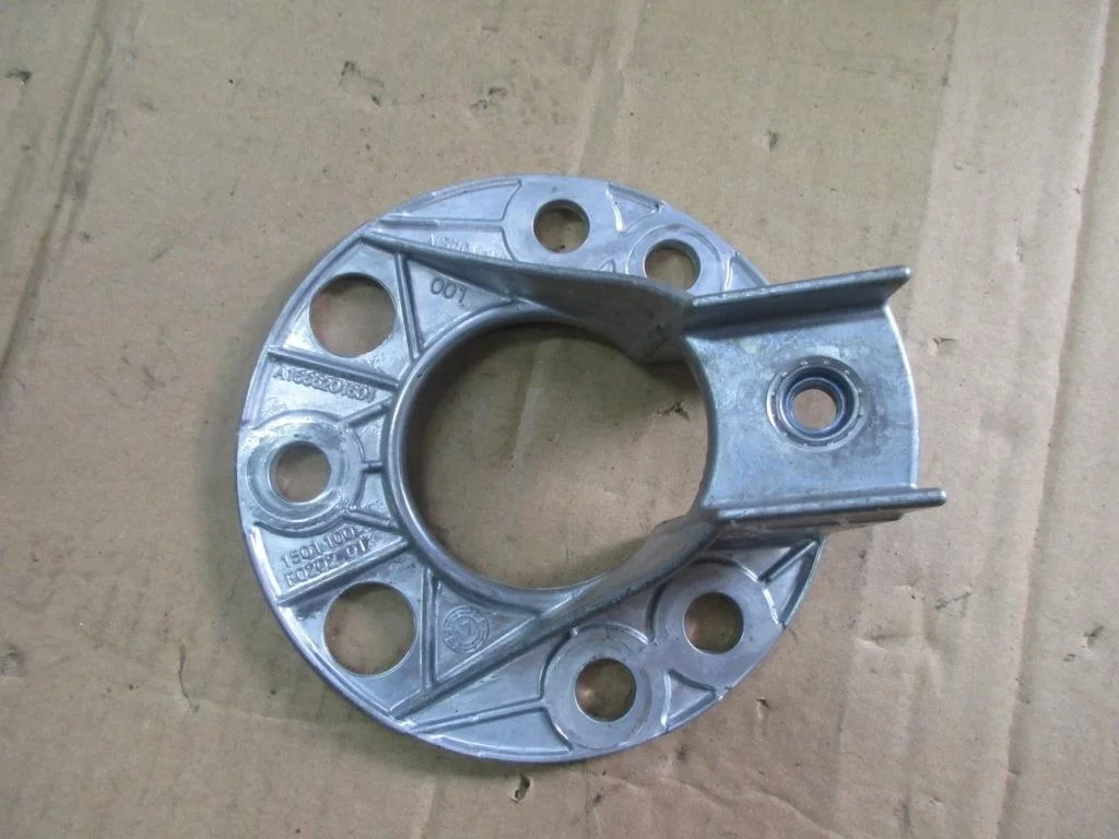 Кронштейн Mercedes-Benz