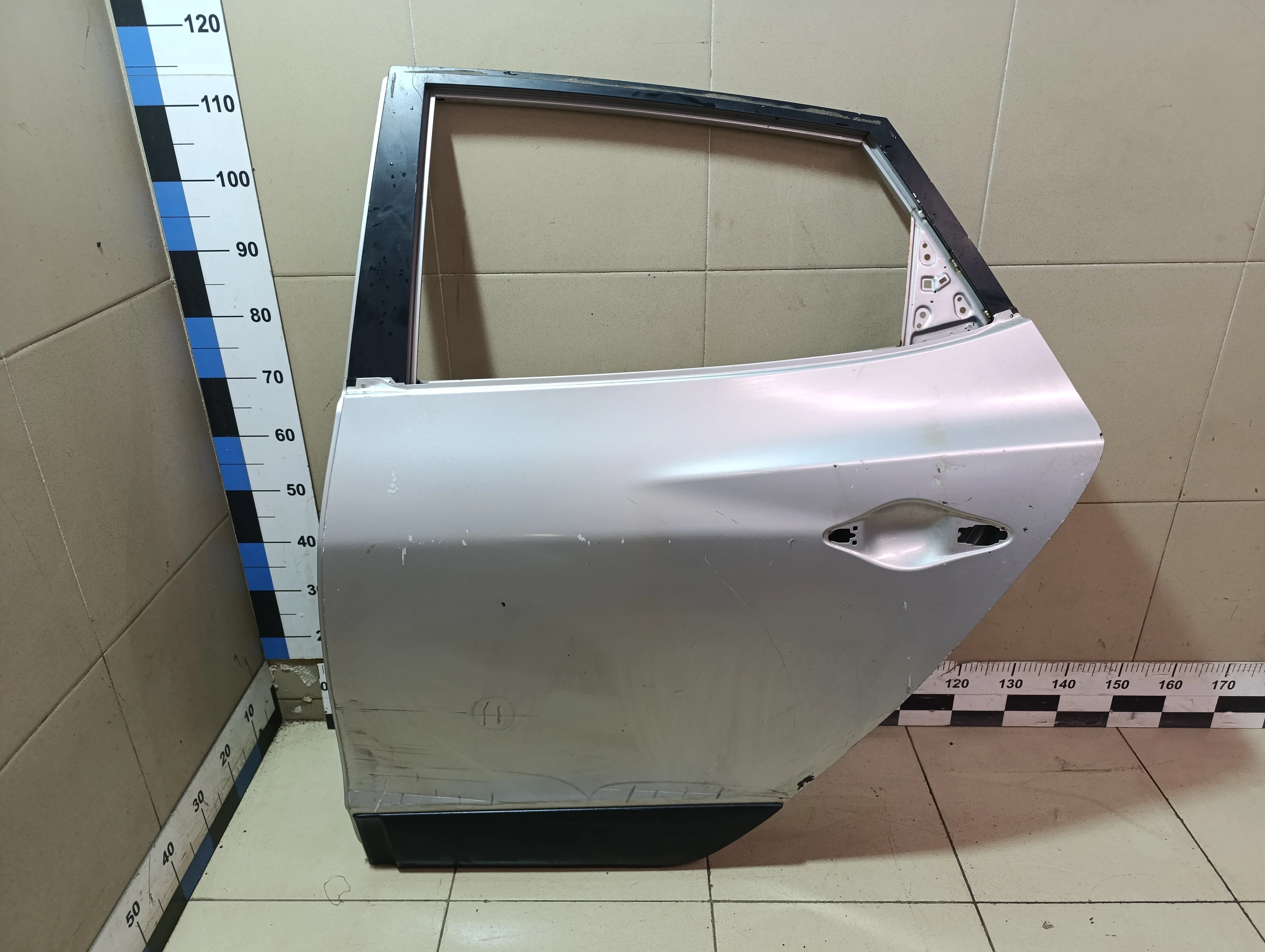 Дверь задняя левая ix35/Tucson 2010-2015