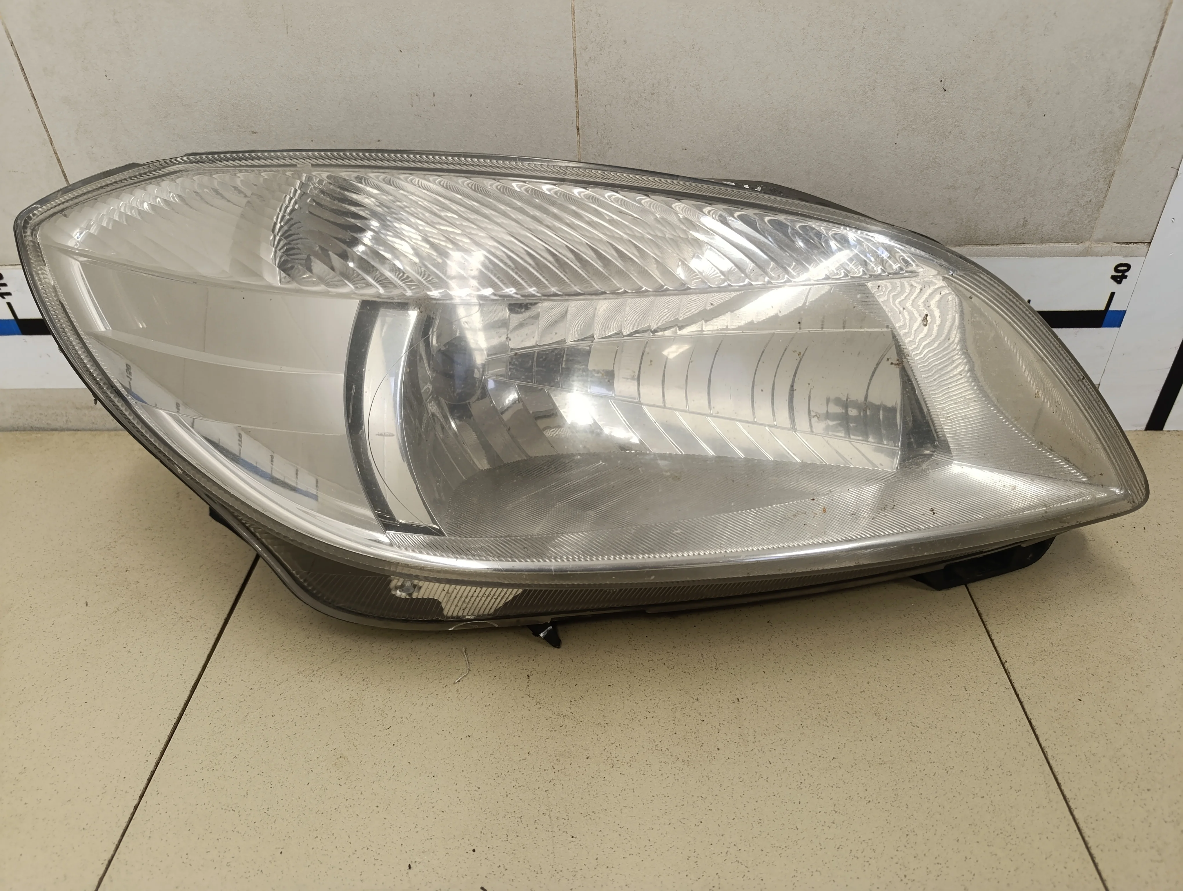 Фара правая Fabia 2007-2015