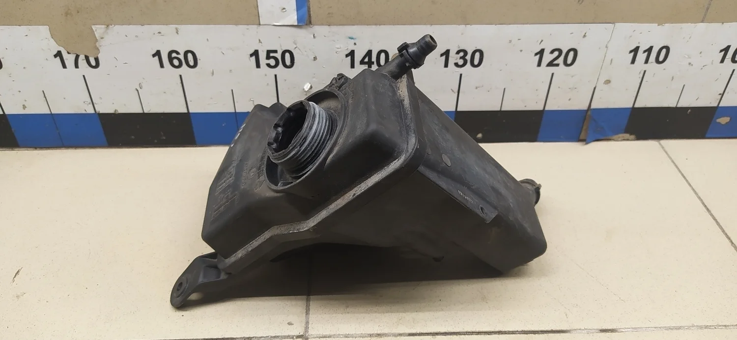 Бачок расширительный 1-серия E82/E88 2006>