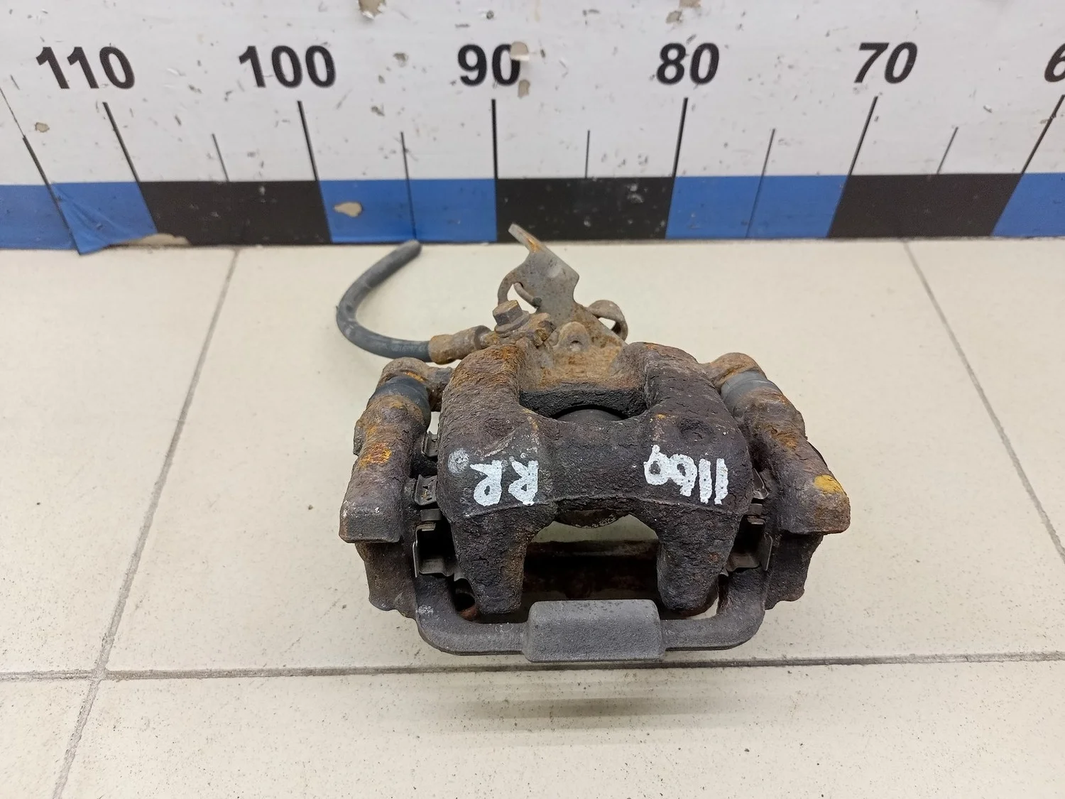 Суппорт задний правый Yeti 2009>