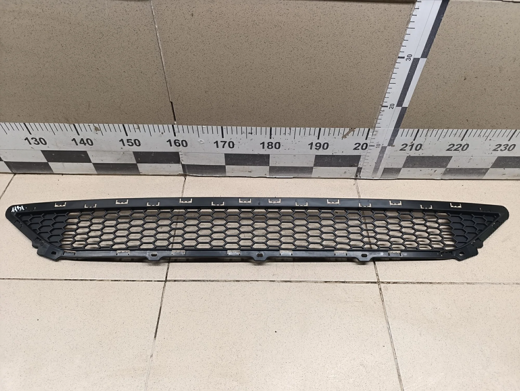 Решетка в бампер центральная Tucson 2015>