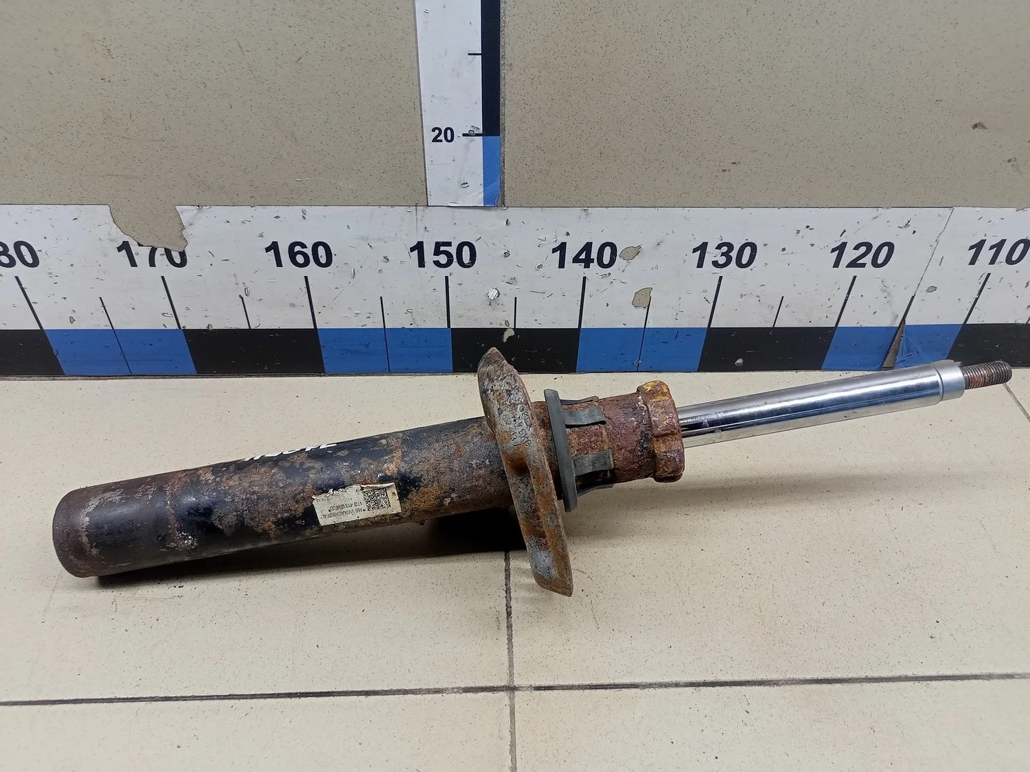 Амортизатор передний Passat [B6] 2005-2010