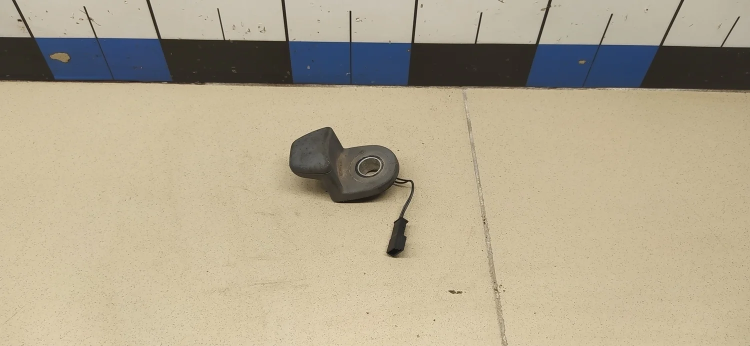 Кнопка открывания багажника 3-серия E46 1998-2005