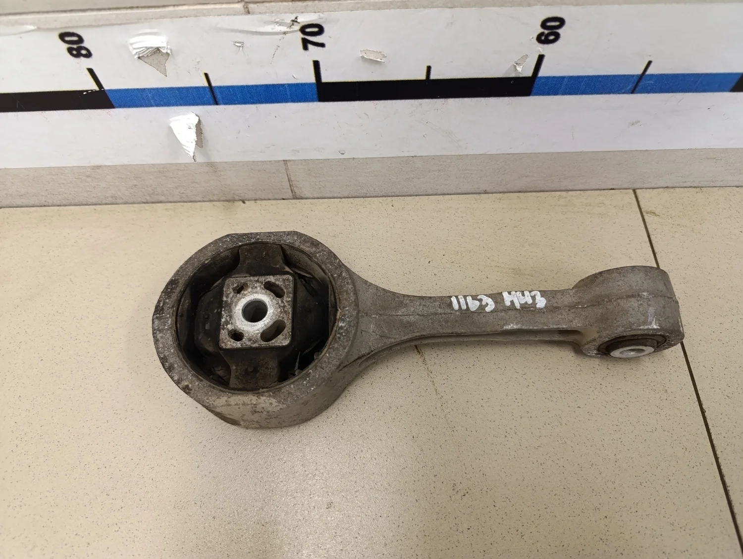 Опора двигателя задняя Fabia 2007-2015