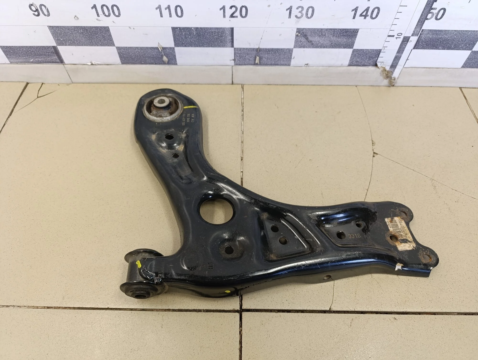 Рычаг передний левый Fabia 1999-2006