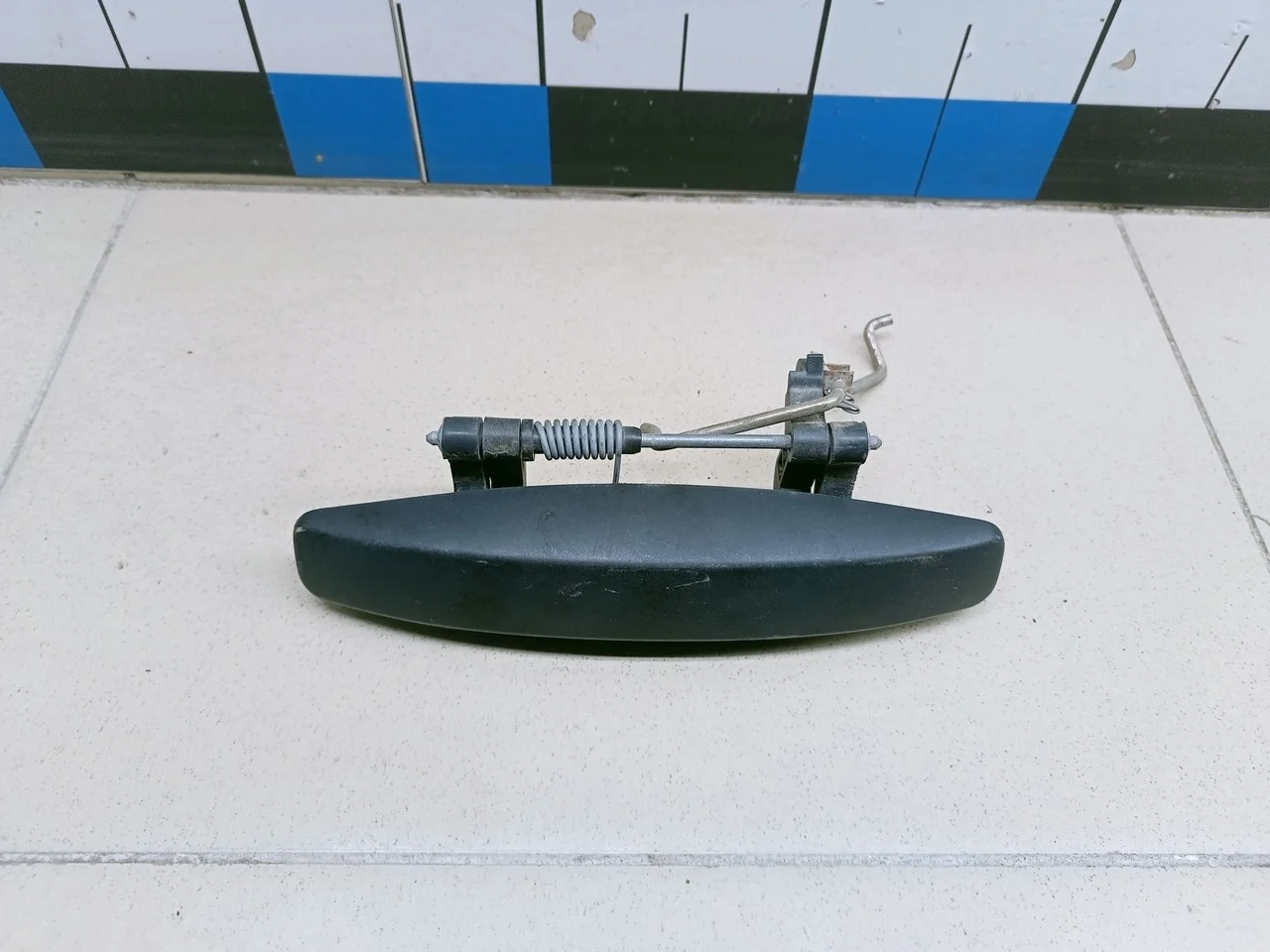 Ручка двери наружная левая Duster 2012>