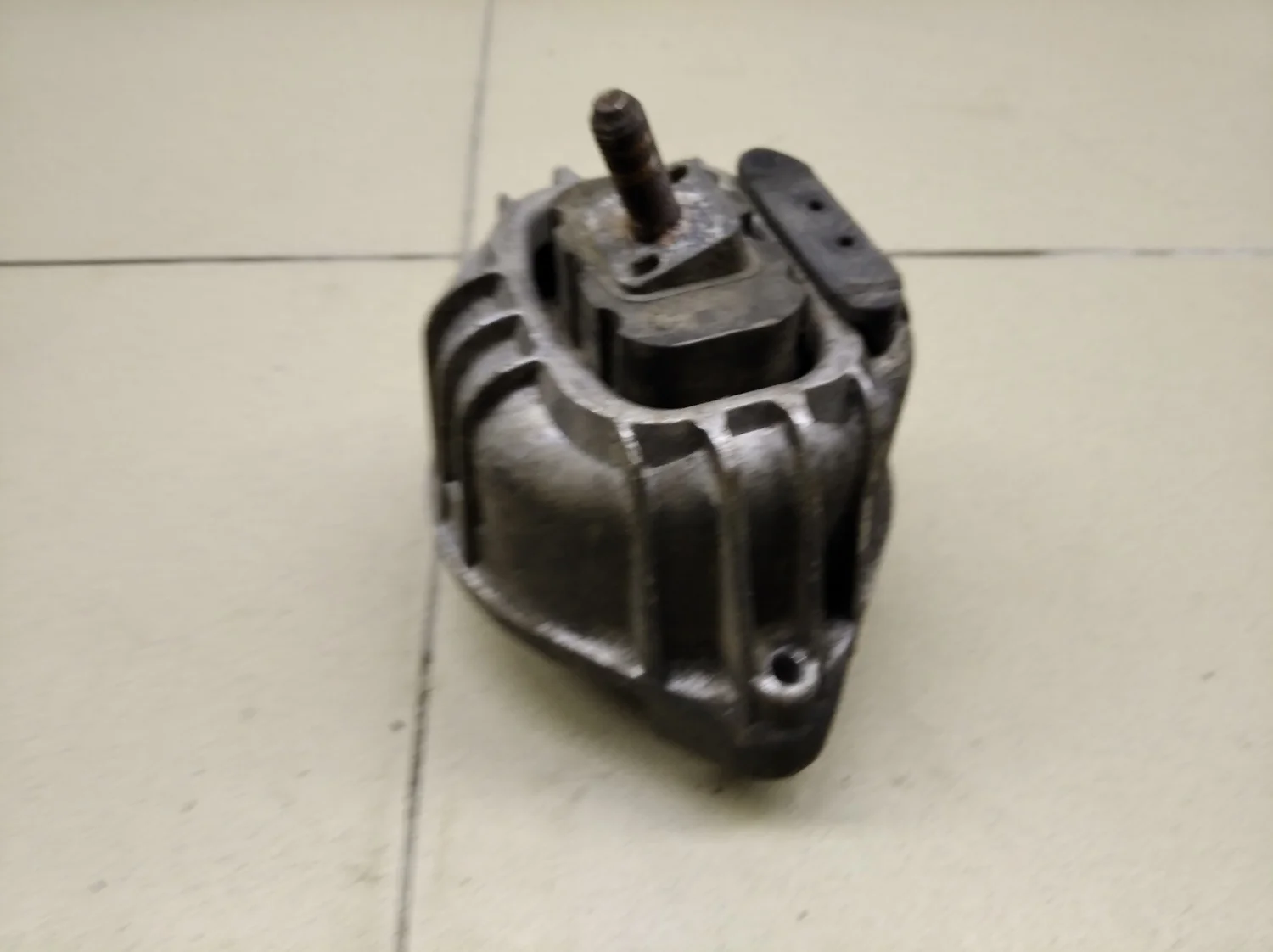 Опора двигателя 3-серия E90/E91 2005>