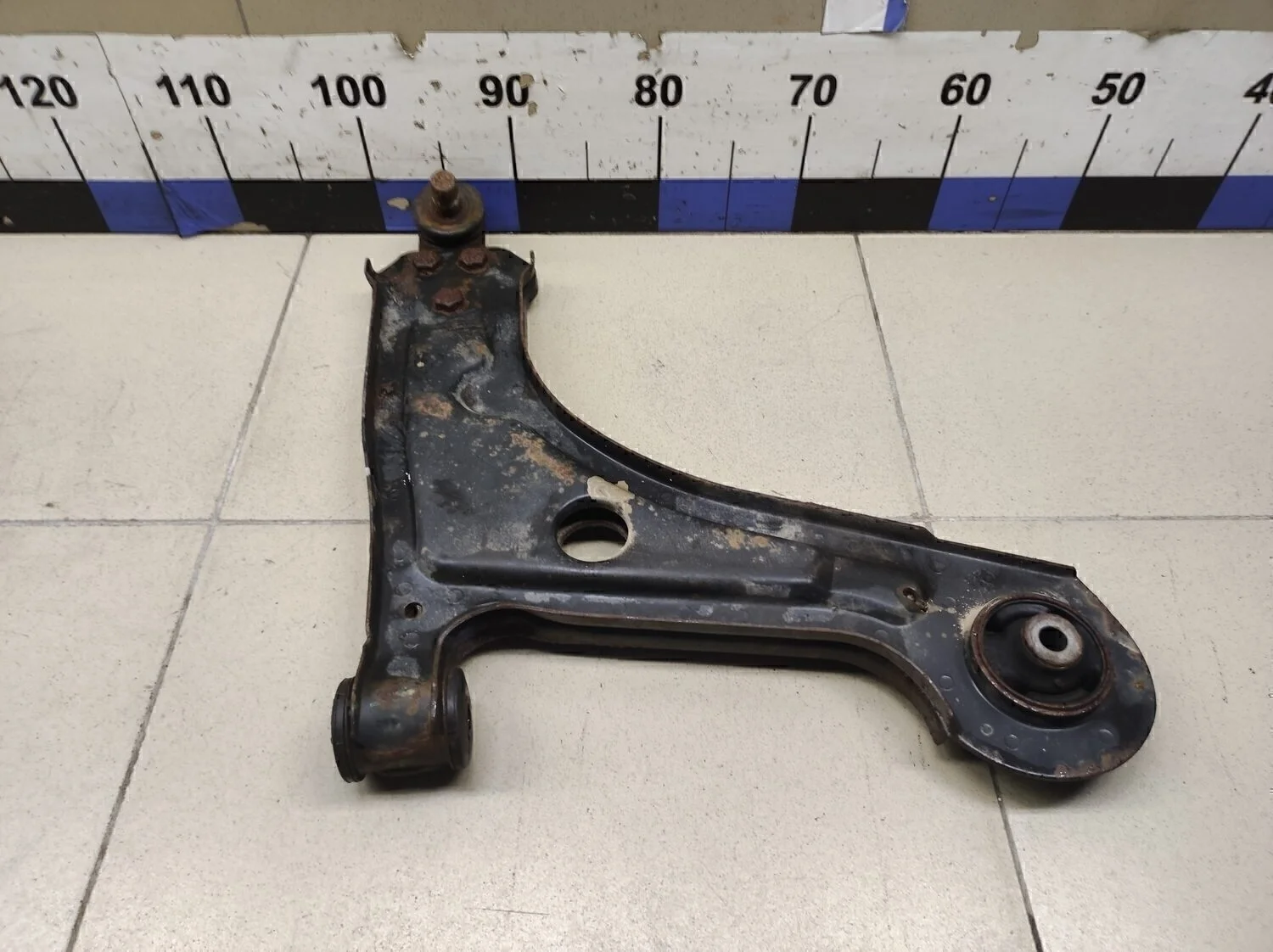 Рычаг передний правый Lacetti 2003-2013