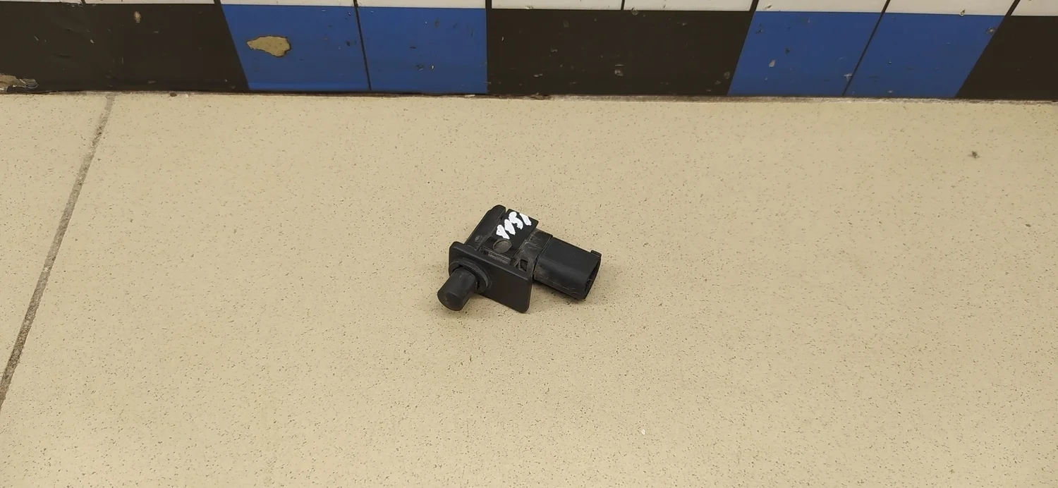 Выключатель концевой 3-серия E90/E91 2005>