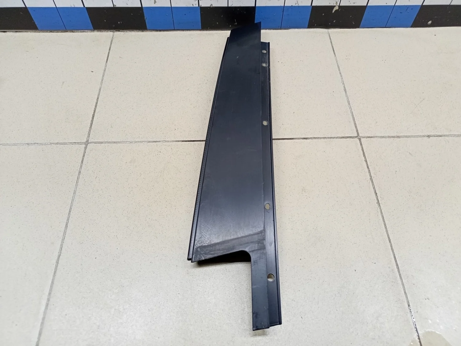 Накладка двери задней левой 3-серия E90/E91 2005>