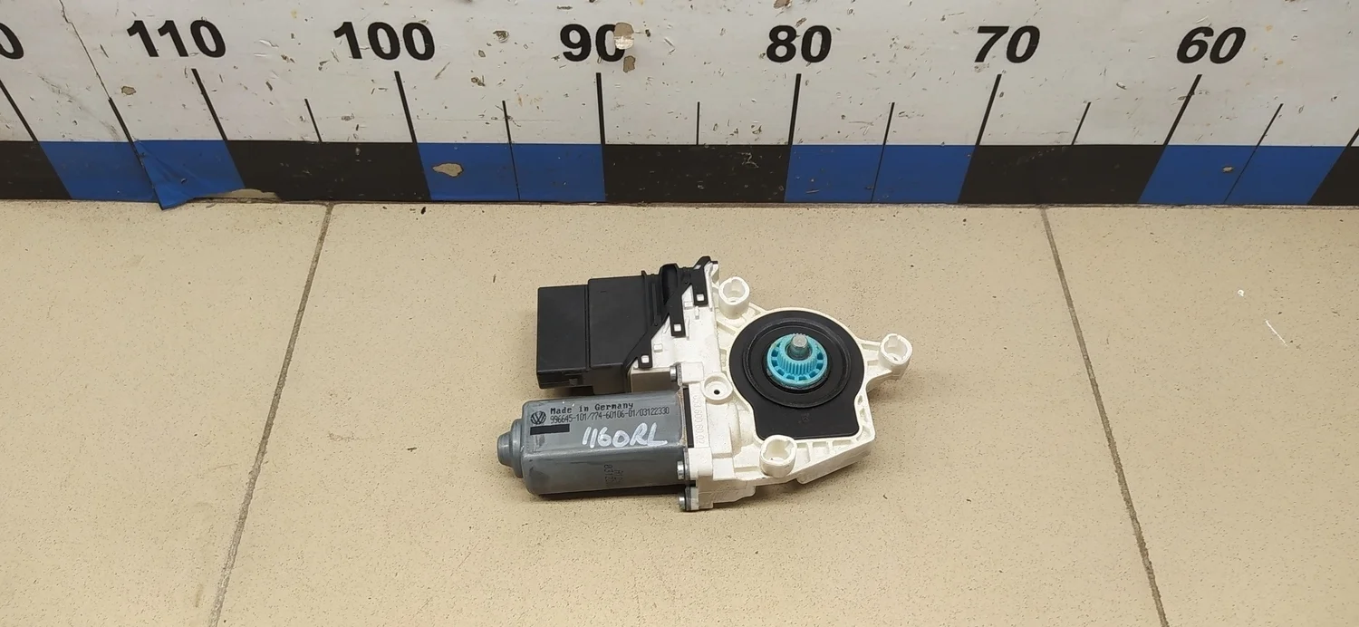 Моторчик стеклоподъемника Touran 2003-2010