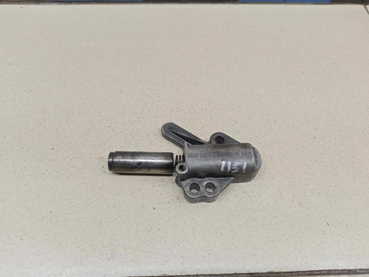 Натяжитель цепи 1-серия E87/E81 2004>