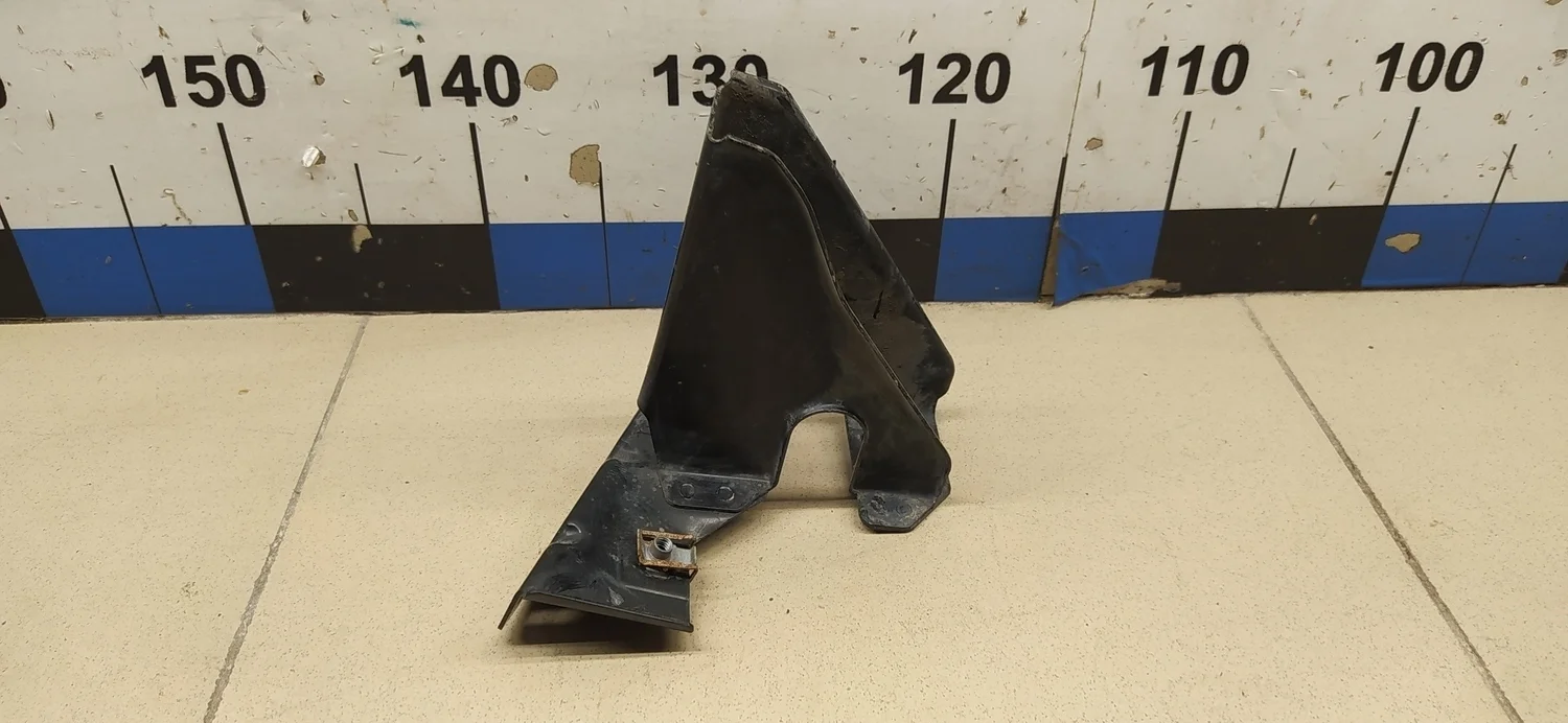 Кронштейн замка капота 3-серия E90/E91 2005>