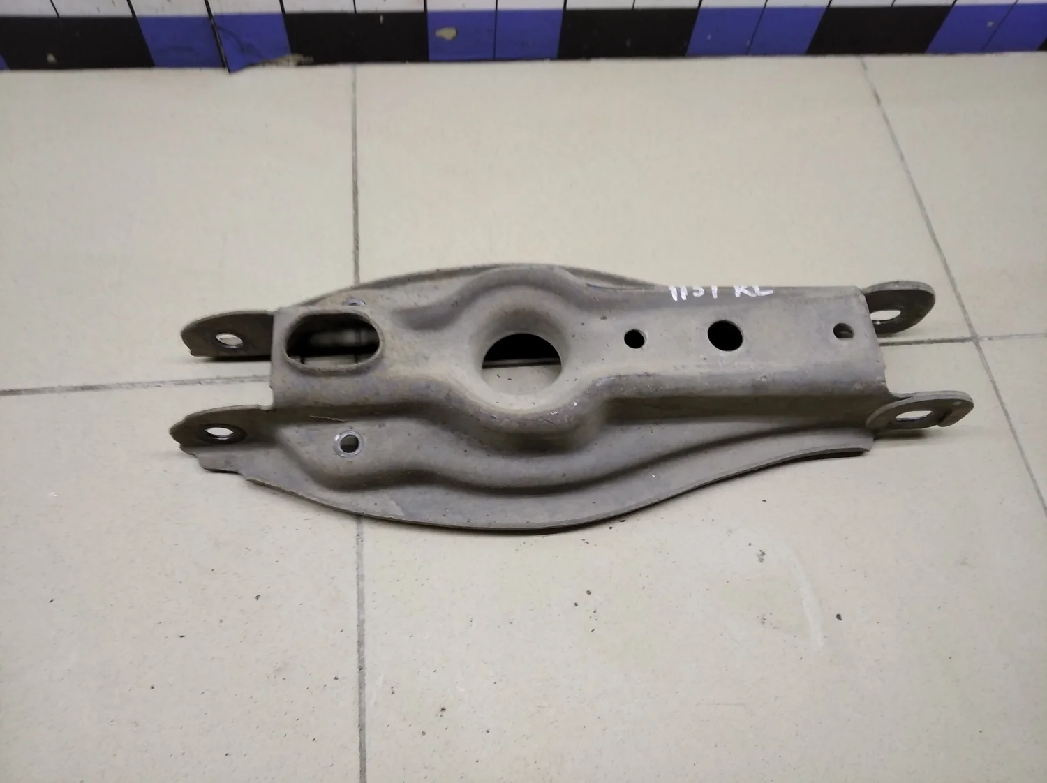 Рычаг задний нижний 1-серия E82/E88 2006>