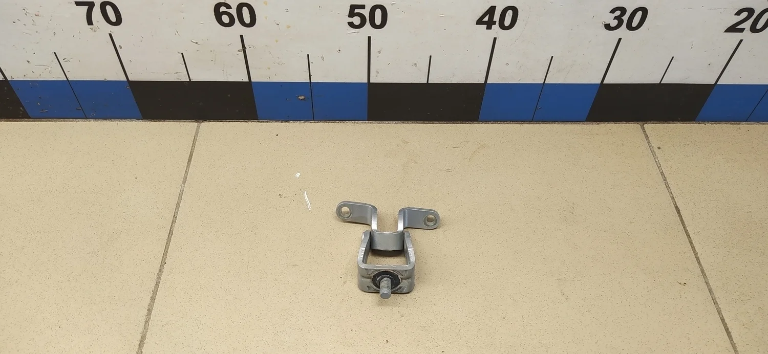 Петля двери багажника Octavia (A5 1Z-) 2004-2013