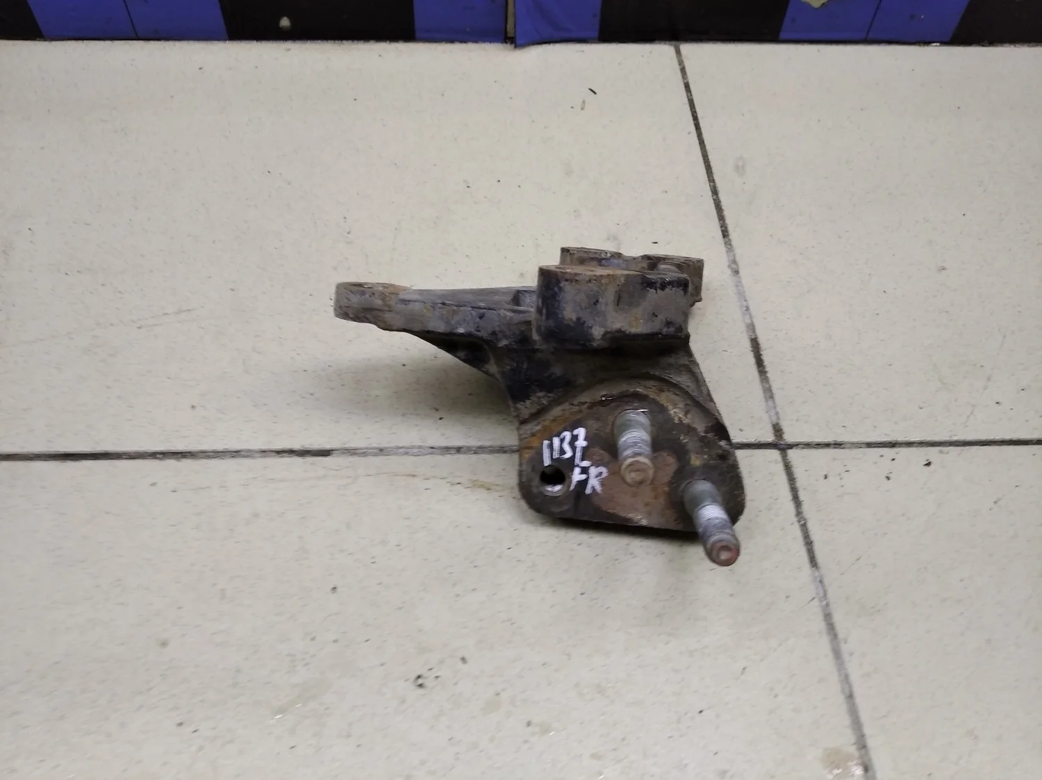 Кронштейн двигателя правый Ceed 2007- 2012