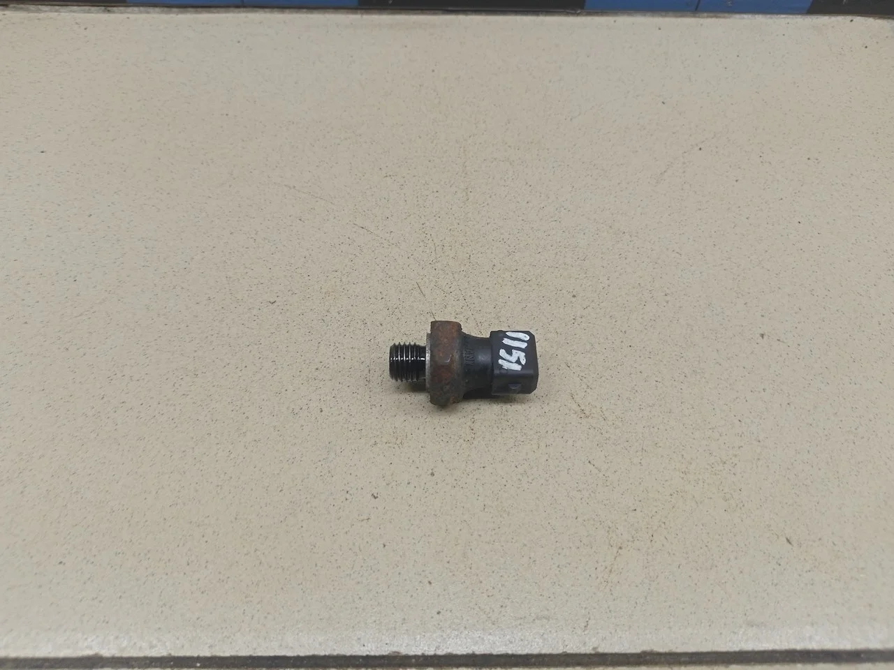 Датчик давления масла 5-серия E34 1988-1995