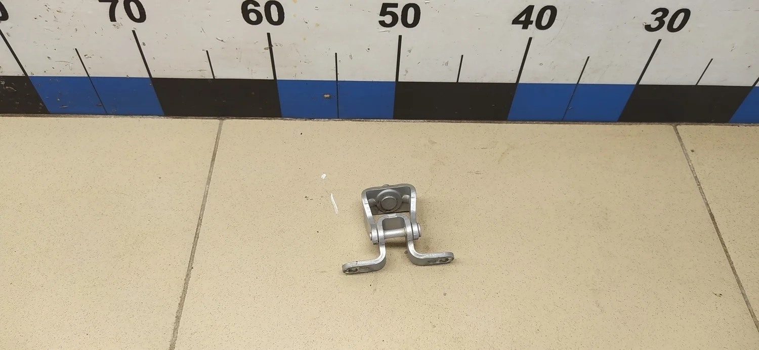 Петля двери багажника Octavia (A5 1Z-) 2004-2013