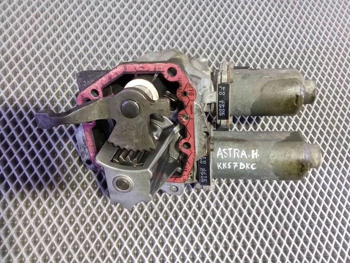 Механизм выбора передач Opel Astra H (2004—2007)