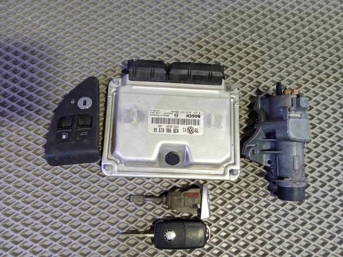 Блок управления двигателем Skoda Superb I (2001—2006)