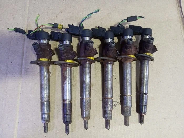 форсунка топливная Land Rover Range Rover Sport I (2005—2009)