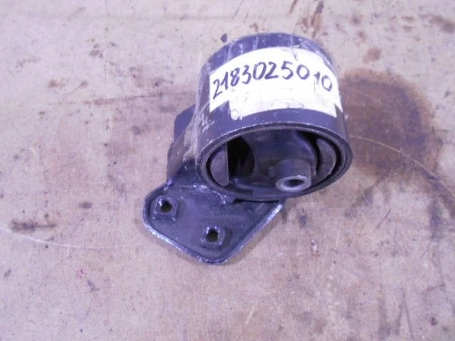 Подушка двигателя левая Hyundai Accent II (1999—2012)