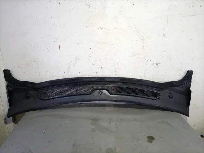 Планка под лобовое стекло - жабо Land Rover Range Rover Sport I рестайлинг (2009—2013)