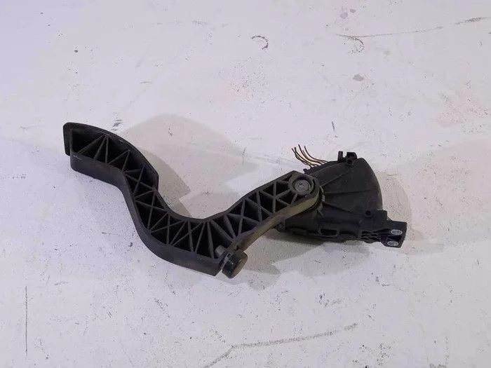 Резистор печки Volkswagen Passat B5 рестайлинг (2000—2005)