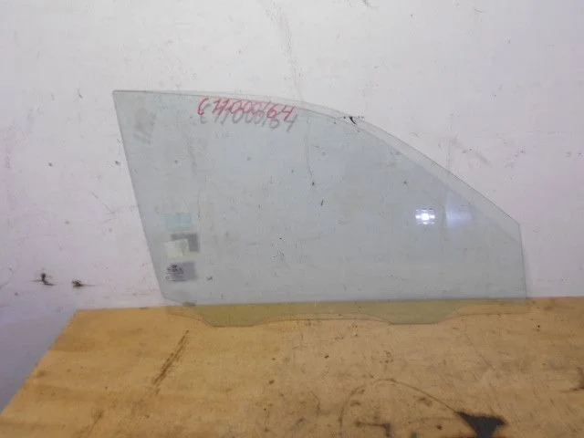 Стекло передней правой двери Hyundai Tucson I (2004—2015)