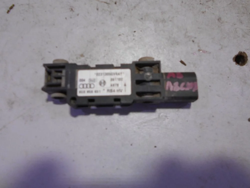 Датчик SRS Audi A8 D3 (2002—2005)