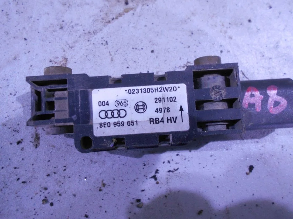 Датчик SRS Audi A8 D3 (2002—2005)