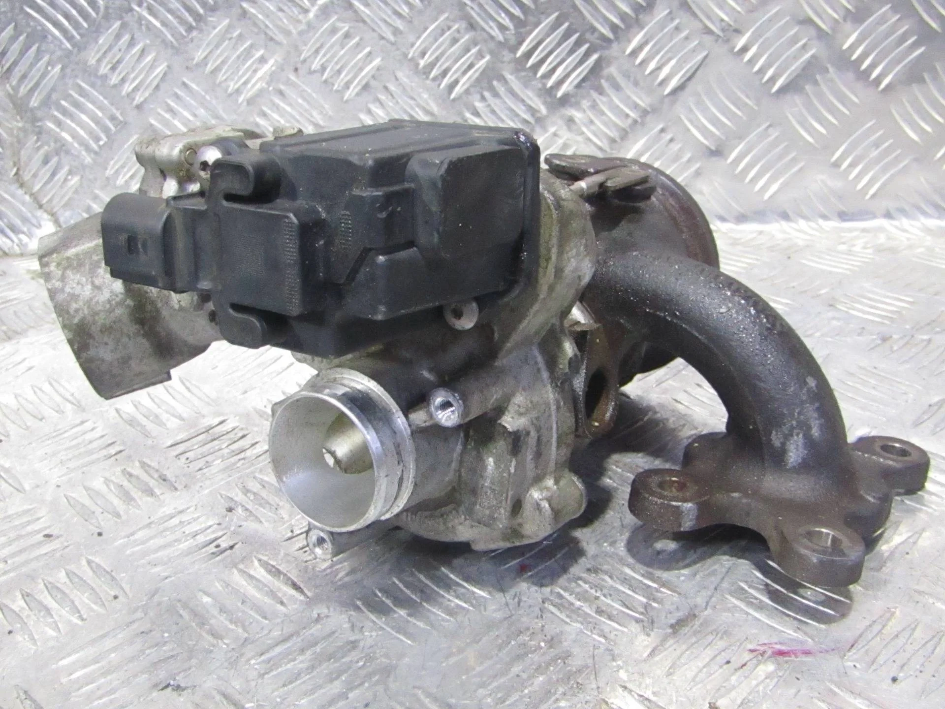 турбина Volkswagen Golf 6