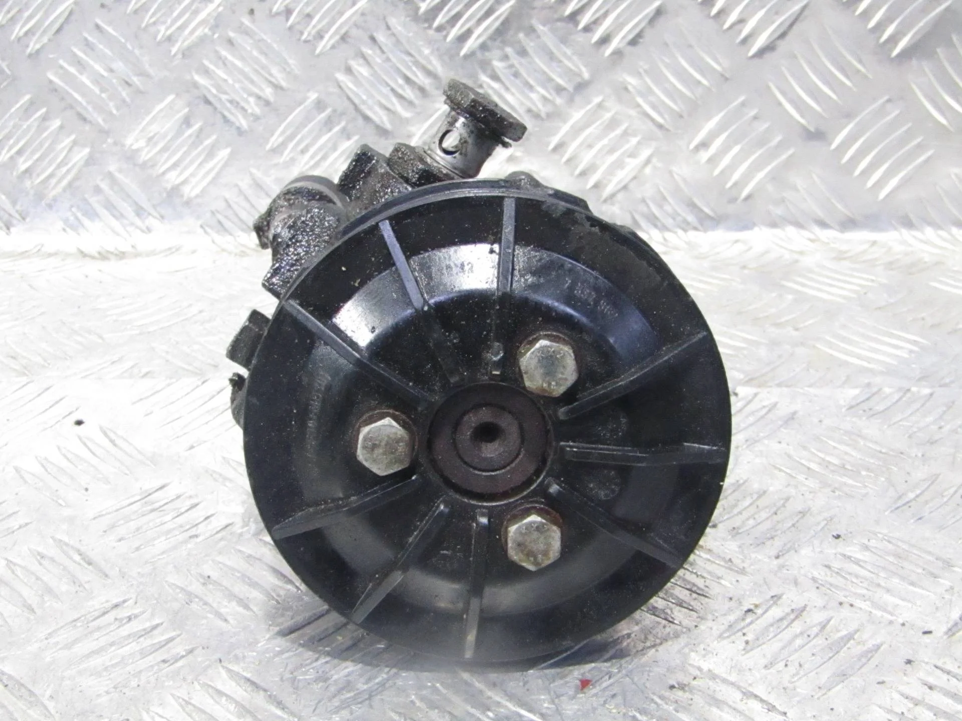 насос гидроусилителя руля BMW 3 E90/E91/E92/E93