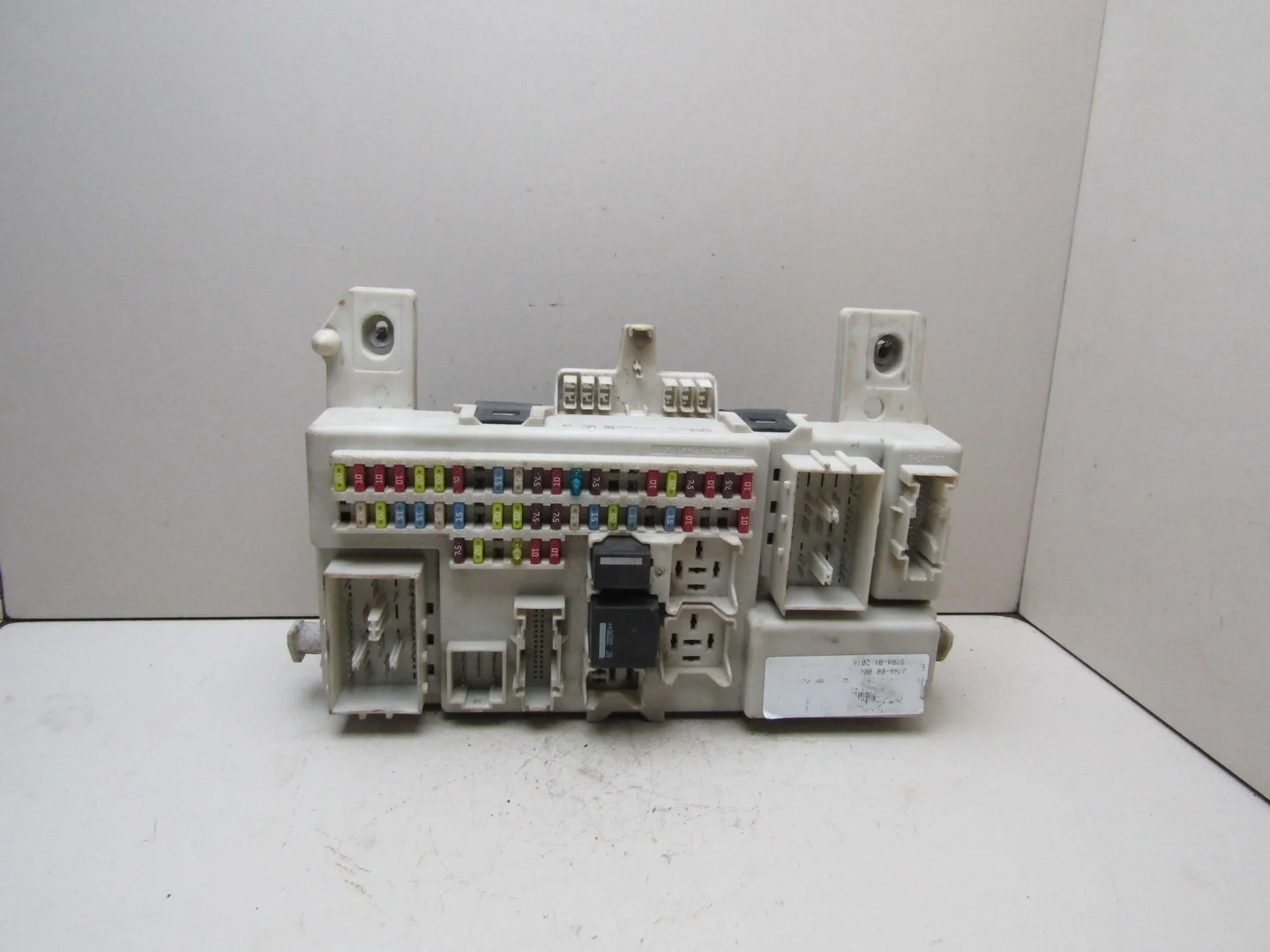 Блок предохранителей Ford Focus II 2005-2008  [1712211]  1,6 SIDA в Вологде