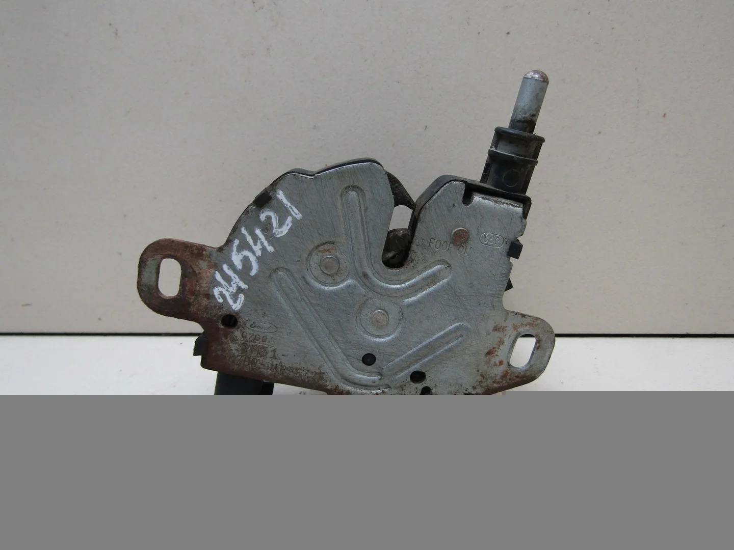 Замок капота Ford Focus II 2005-2008  [4895285]  1,6 SIDA в Вологде