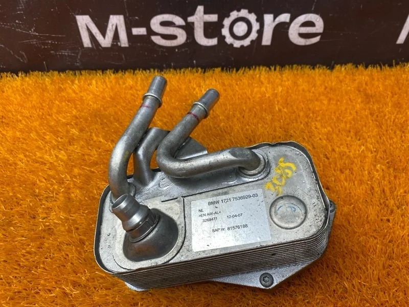 Теплообменник Bmw 3-Series 2007 17217536929 E92 N54B30A