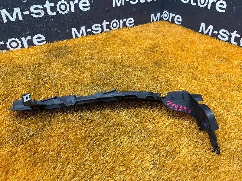 Крепление бампера Porsche Cayenne 2007 7L5807050B 957 M4851, переднее правое