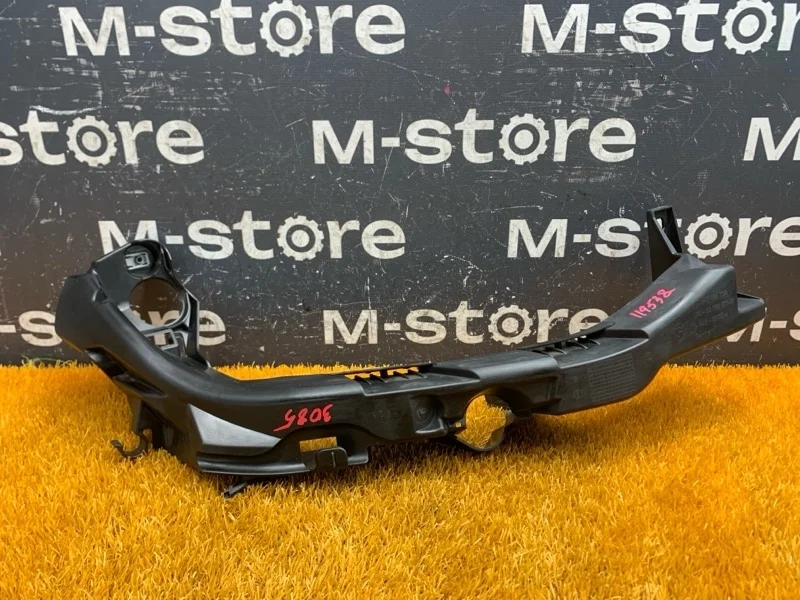 Кронштейн фары Bmw 3-Series 2007 51117154724 E92 N54B30A, правый