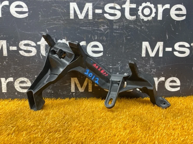 Крепление бампера Porsche Cayenne 2007 7L5807889 957 M4801, переднее левое