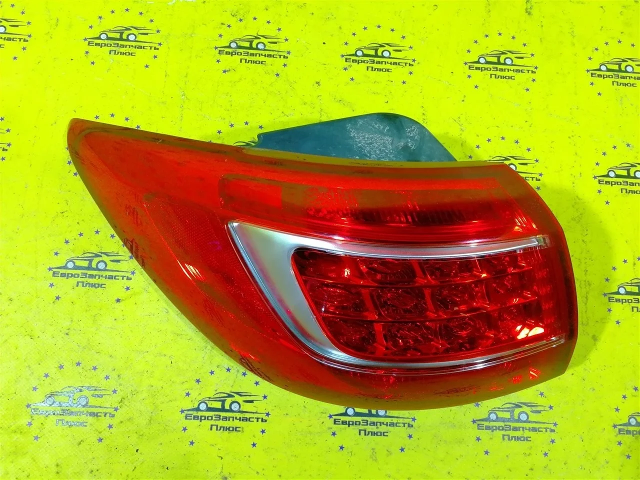Фонарь Kia Sportage 3 924013W010 SL, задний левый