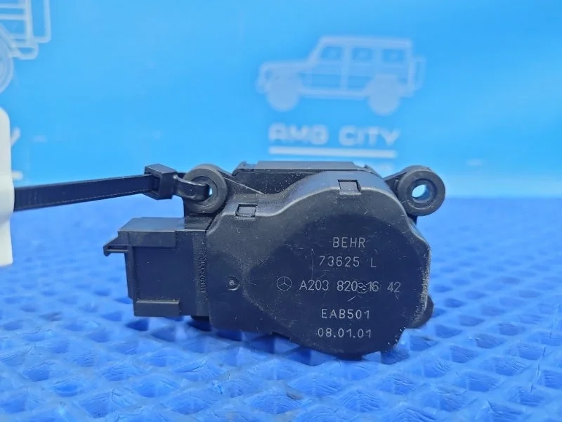 Сервопривод заслонок печки Mercedes-Benz E-class