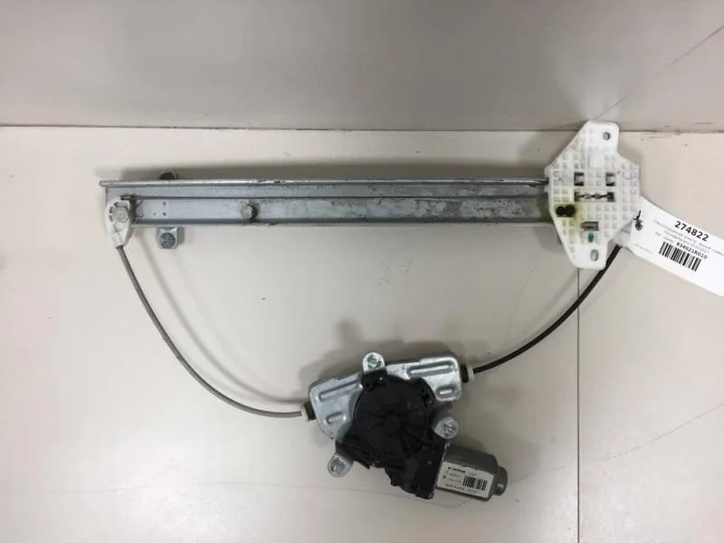 Стеклоподъемник электр. задний правый Hyundai Solaris 2010-2017