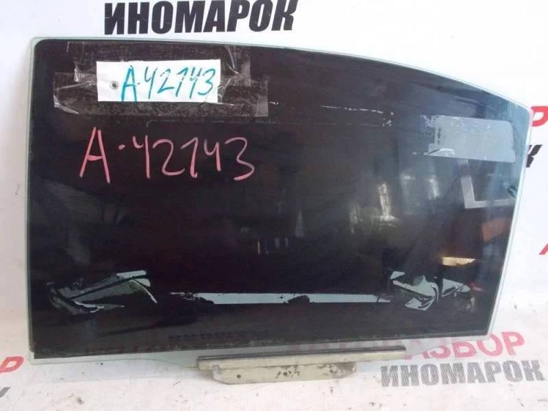 Стекло двери задней левой Toyota Avensis (T250) 2003-2009