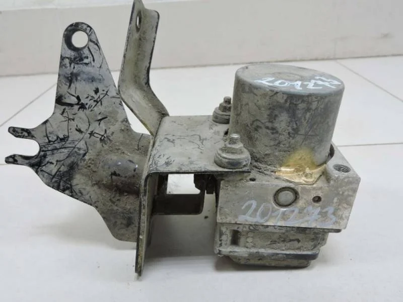 Блок ABS (насос) Nissan Teana J32 2008-2013